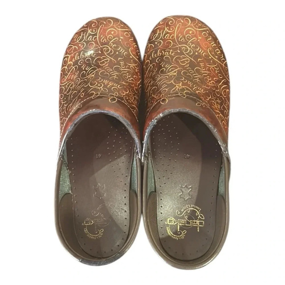 Dansko 20th Anniversary Limited Edition Clogs Brown Patent Leather Size 10.5 - Picture 12 of 13